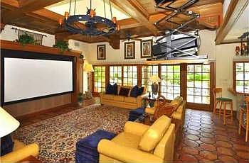 4th image of 1000 Riviera Dr #(228)