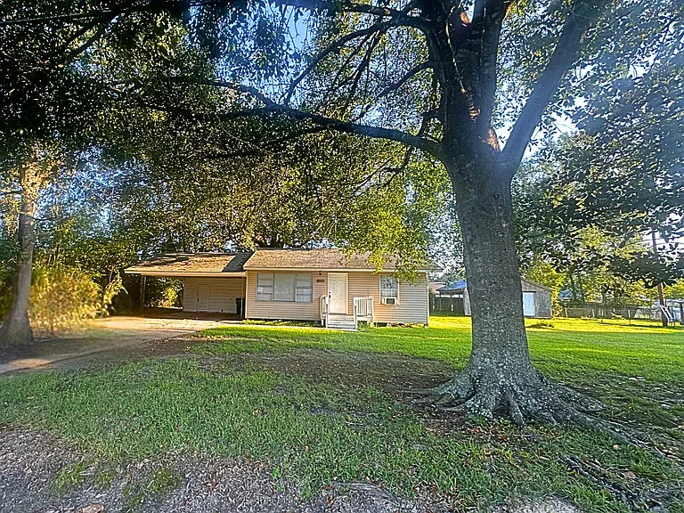 30121 Julia St — Photo 11