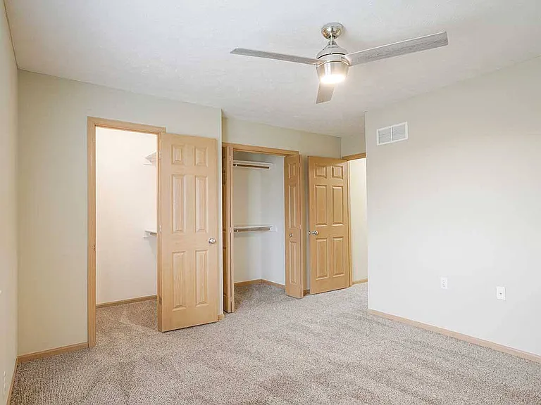 Cascade Pines Duplexes — Photo 109