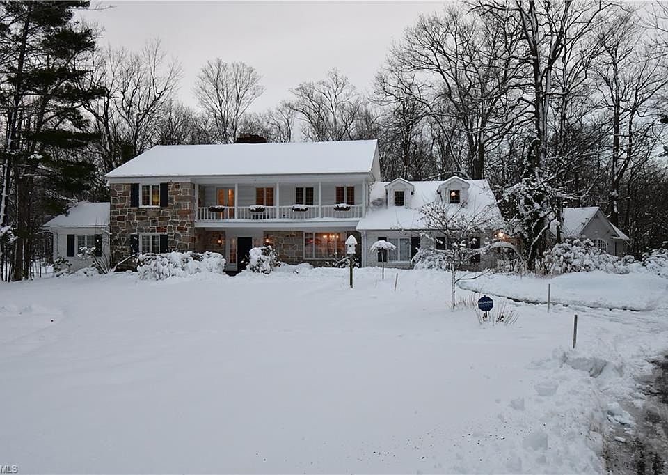 1st image of 8 Pepperwood Ln