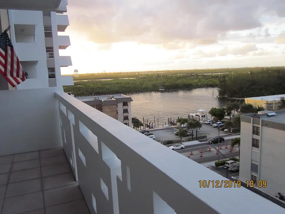 3111 N Ocean Dr #904