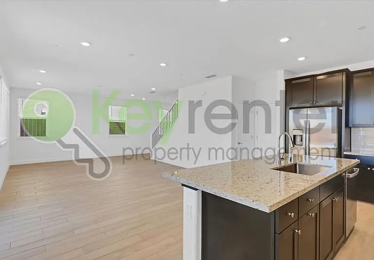 224 Twilight Peak Ct — Photo 13