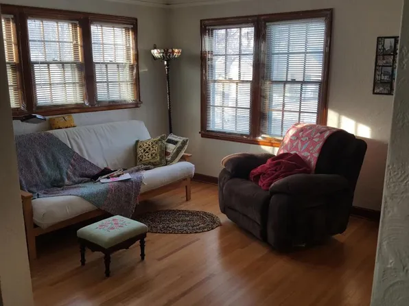1404 1st St NW, Rochester, MN 55901