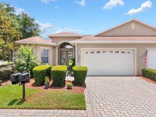 10207 Mainsail Dr, Oxford, FL 34484