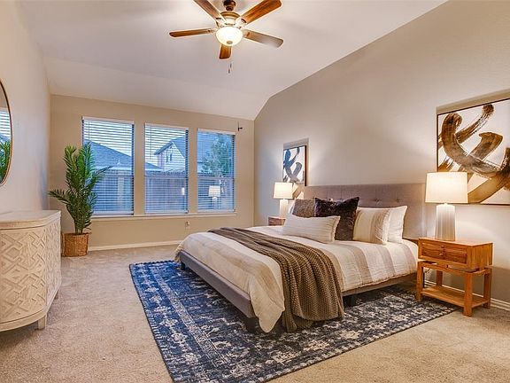 4th image of 1609 Kittyhawk Dr