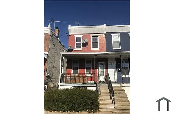 141 E Rockland St photo 1