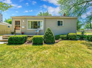 21524 Lange St, Saint Clair Shores, MI 48080