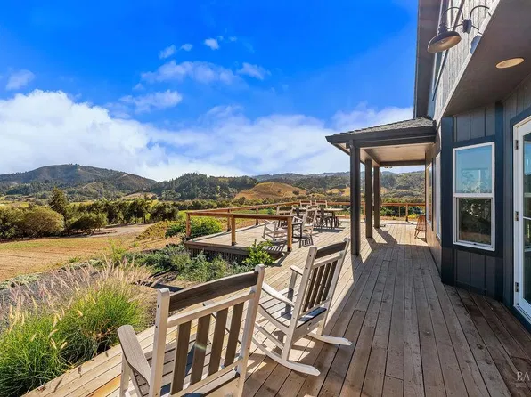 8320 Dry Creek Road, Geyserville, CA 95441