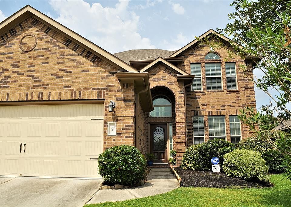 1st image of 75 Black Swan Pl