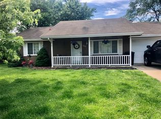 2220 Spain Dr, Manhattan, KS 66502