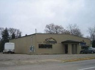 2412 Waterloo Rd, Cedar Falls, IA 50613