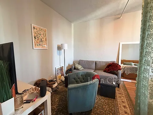 64 Woodstock Ave Photo 1