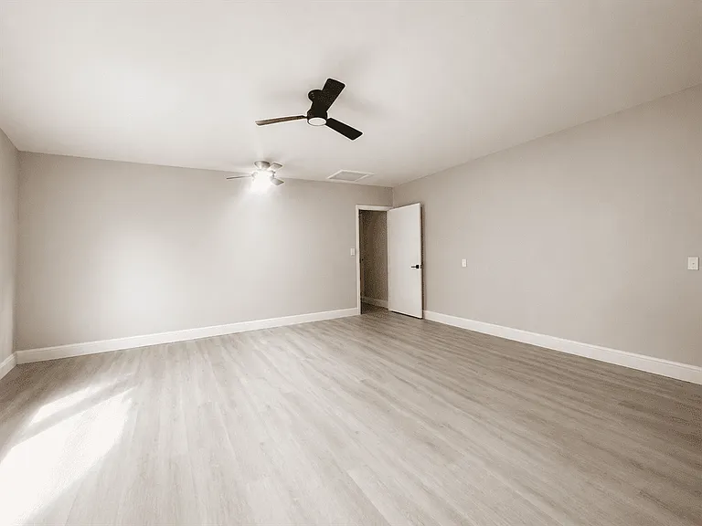 9006 Bowline St — Photo 16