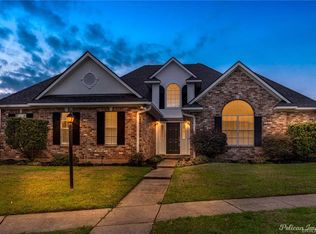 1306 E Belle Haven Dr, Bossier City, LA 71111