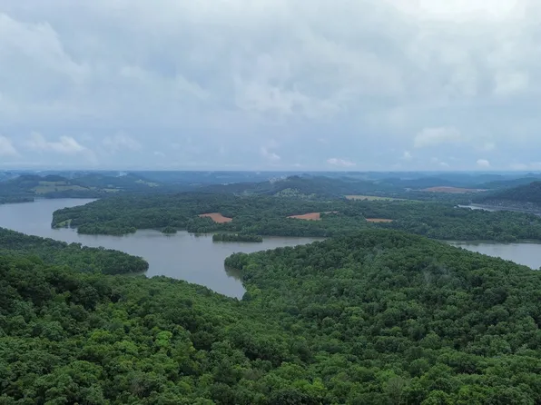 6 Turkey Creek Hwy, Carthage, TN 37030