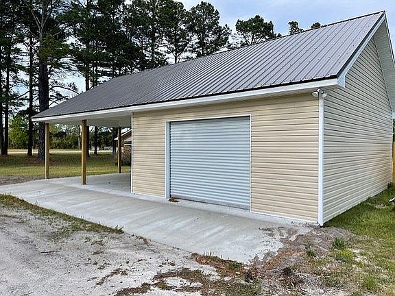 Carport/ Shop