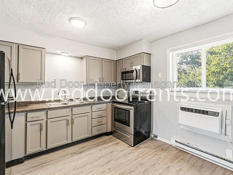 10291 Medallion Dr #150 — Photo 7