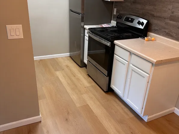517 Hawley St #11, Marquette, MI 49855