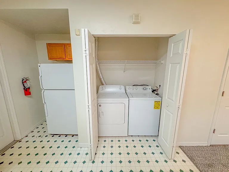 4415 SW 34th St #508 — Photo 8