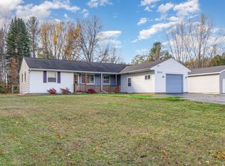 922 E Chippewa River Rd, Midland, MI 48640