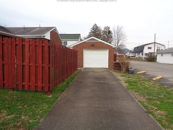 5th image of 1400 Myers Ave