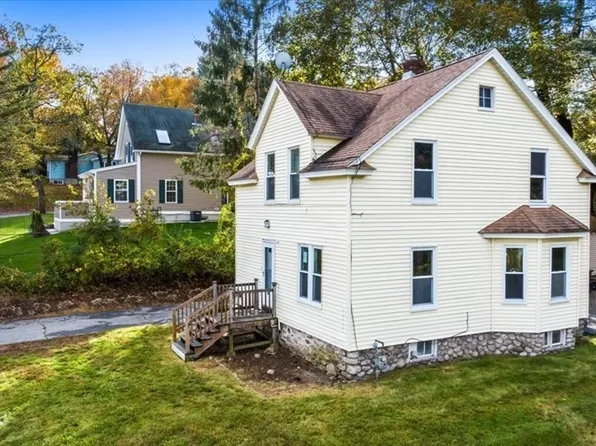 36 Central St, Auburn, MA 01501