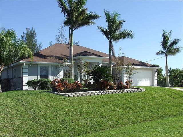 1st image of 4029 NE 8th Pl