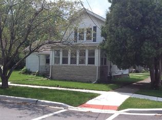 719 N West St, Crown Point, IN 46307
