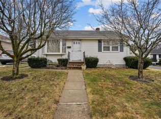 14 Maxfield Ave, East Providence, RI 02914