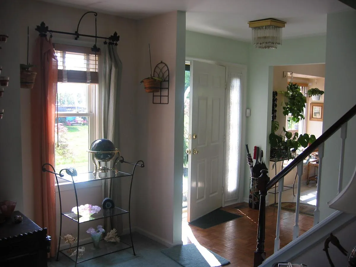 3 bed, 2.5 bath, 1684 sqft, $2,700 — Photo 4