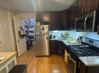 Great Wicker Park Location! Renovated 2 BR!, Chicago, IL 60647