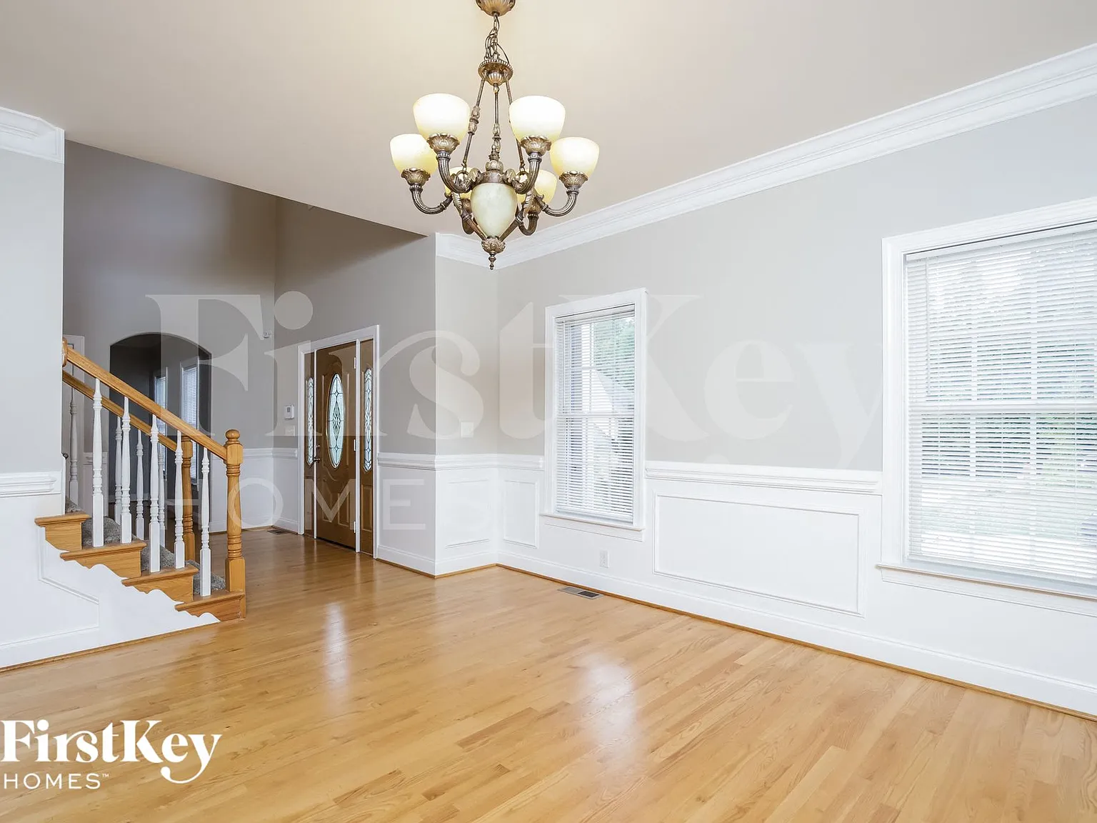 4 bed, 3.5 bath, 3201 sqft, $2,210 — Photo 4