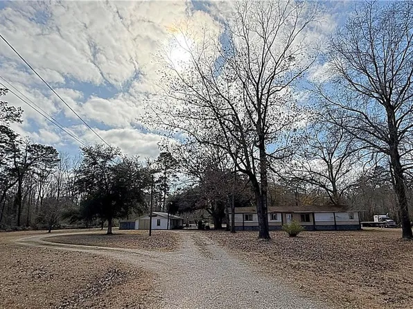 37 H Strange Rd, Lecompte, LA 71346