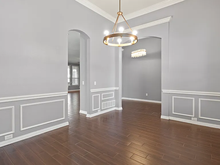 1003 Hunters Creek Dr — Photo 4
