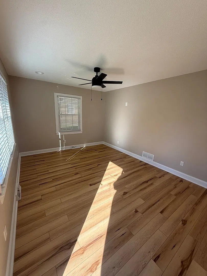 2711 Webb Street - Available Now — Photo 4