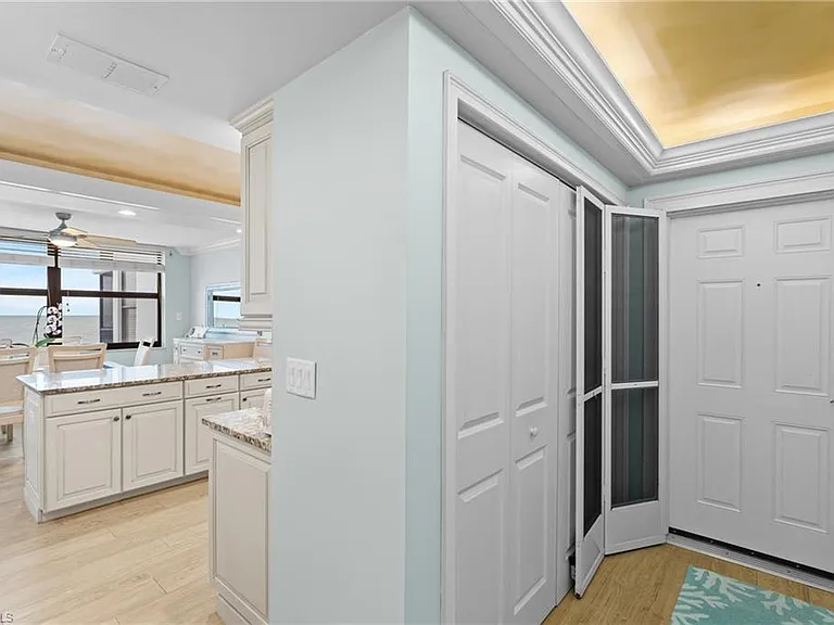 9375 Gulf Shore Dr #401 — Photo 9