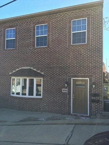 300 Kramer Way photo 1