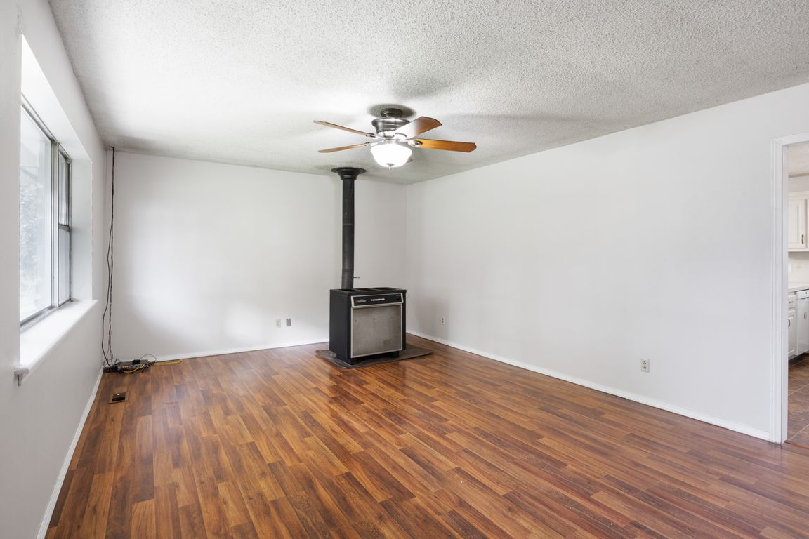 next background image