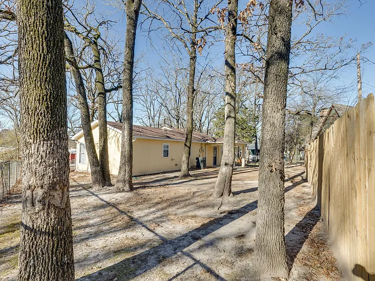 157 Harbor Dr — Photo 23