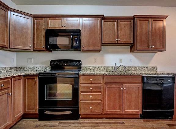 4th image of 2660 North Ave #227