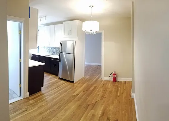 Rented by Smart NY Realty LLC | media 10