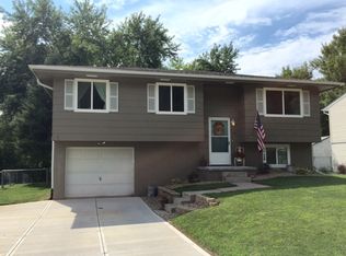 110 Hillcrest Ave, Glenwood, IA 51534