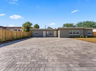 829 Bayberry Dr #B, West Palm Beach, FL 33403