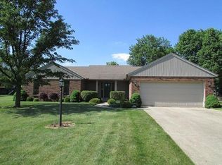 1595 Ridgeview Ct, Piqua, OH 45356