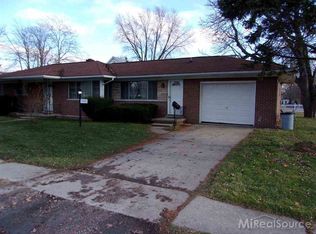 1506 Michigan St, Algonac, MI