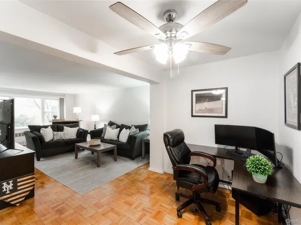 490 Atlantic Avenue Apt 111, East Rockaway, NY 11518
