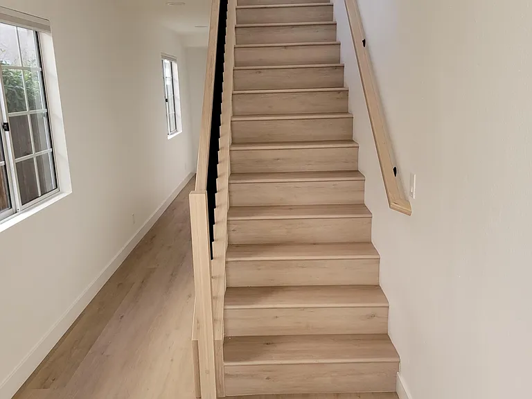 All new staircase to code.