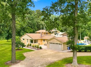 33601-5 Points Rd, Kingston, IL 60145