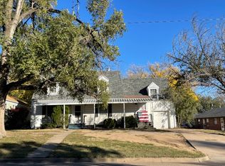 1218 Broadway St, Larned, KS 67550