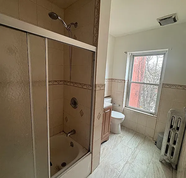 357 Halsey St #4 — Photo 3